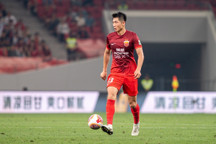 慘！魏震今年兩次染紅，聯(lián)賽上海德比+亞冠年度末戰(zhàn)皆被罰下